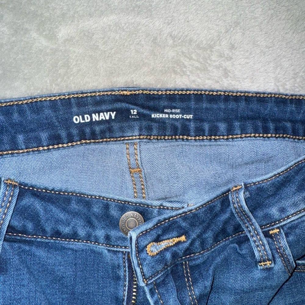 Old Navy Women's Boot Cut Jeans in Blue 12Tall - Picture 3 of 5